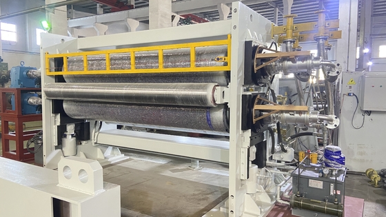 Eine Bewegungskalender-Rollen-Maschine φ420×2020mm für nichtgewebtes Gewebe